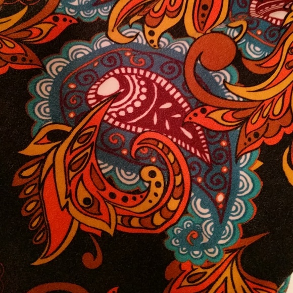 💜 Lularoe Outfit! 🍁 - Picture 3 of 4